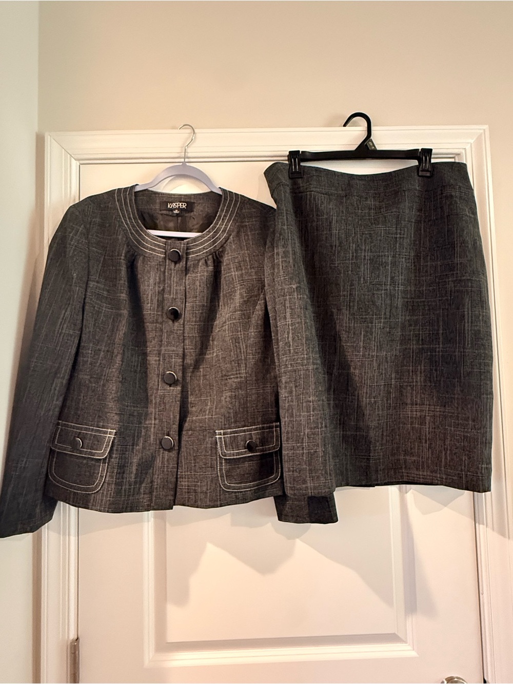 Kasper Gray Textured Jacket and Pencil Skirt Set